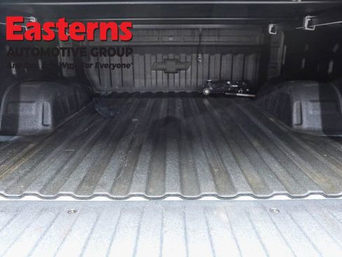 Used 2022 Chevrolet Silverado 1500 Custom image 9