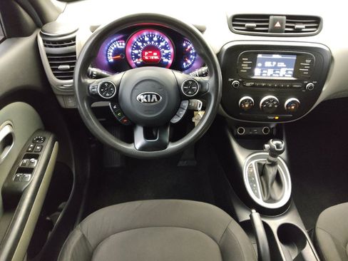 Used 2017 Kia Soul FWD image 22