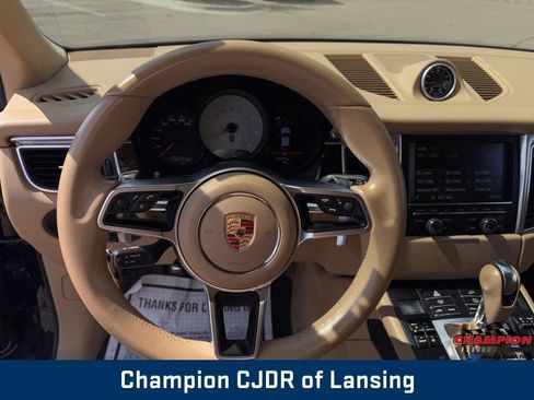 Used 2015 Porsche Macan S image 22