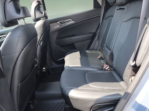 Used 2025 Kia Sportage EX w/ Premium Package FWD image 41