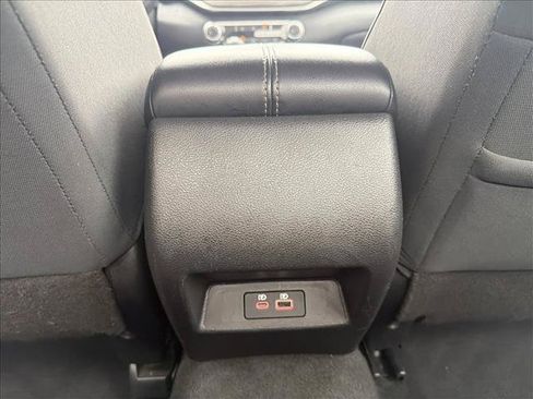 Used 2024 Nissan Altima 2.5 SV FWD image 22