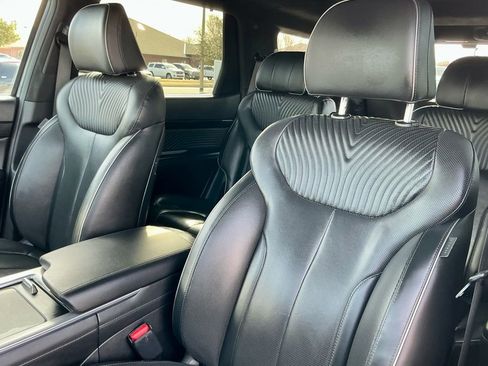 Used 2024 Hyundai Palisade Calligraphy image 39