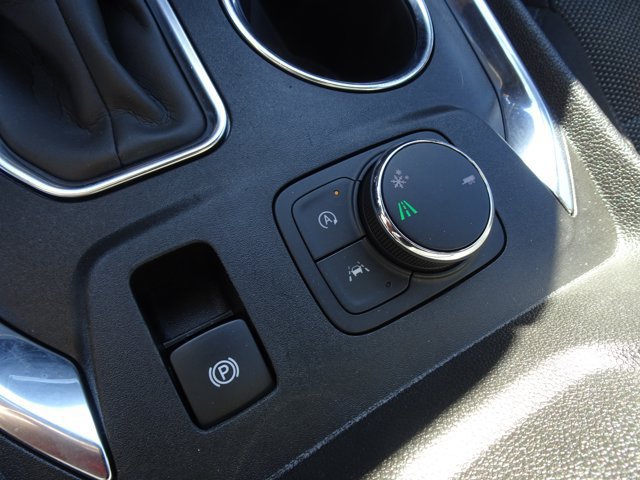 Used 2023 Chevrolet Traverse LT FWD image 18