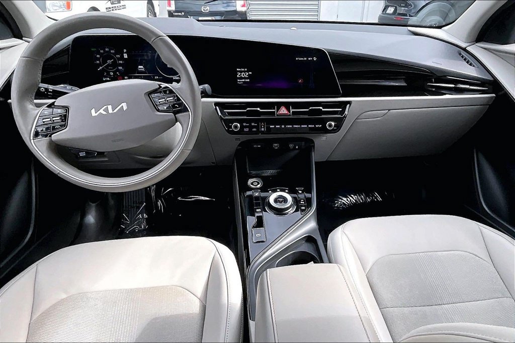 Used 2023 Kia Niro Wind FWD image 13