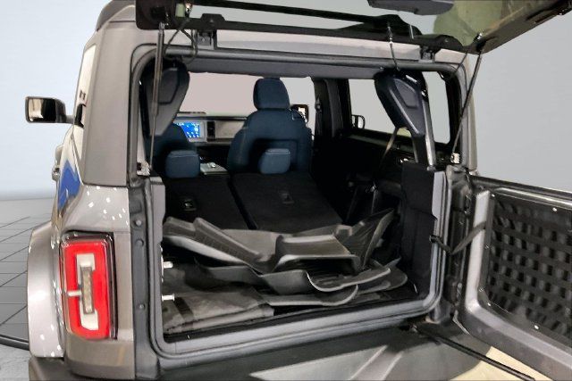 Used 2022 Ford Bronco Outer Banks AWD/4WD image 32