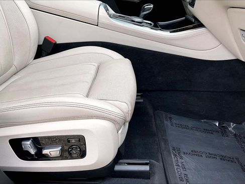Used 2020 BMW X5 xDrive40i w/ Premium Package image 22