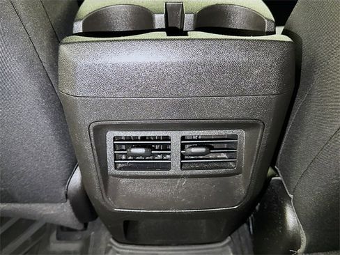 Used 2024 Chevrolet Colorado W/T image 22