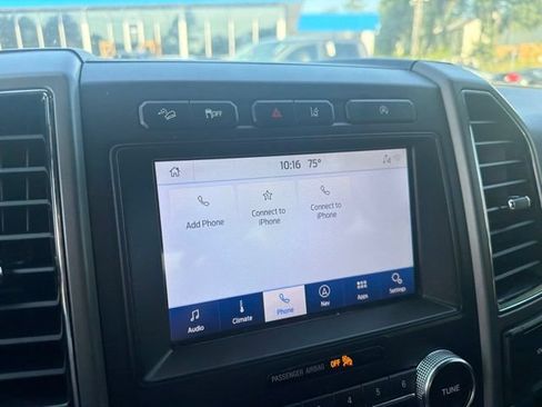 Used 2020 Ford Expedition XLT w/ Equipment Group 202A AWD/4WD image 37
