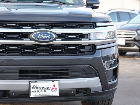 Used 2023 Ford Expedition Limited image 9