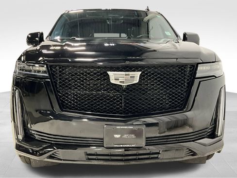 Used 2024 Cadillac Escalade Sport w/ LPO, ONYX Package AWD/4WD image 3