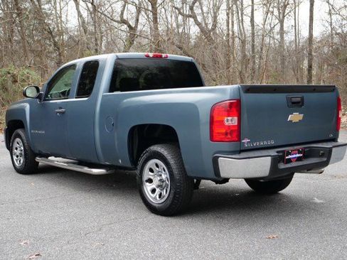 Used 2009 Chevrolet Silverado 1500 W/T w/ LS Package image 14