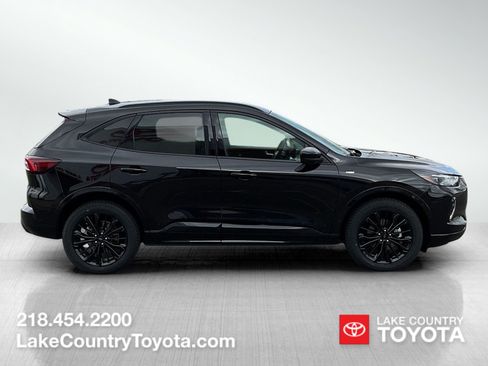 Used 2023 Ford Escape ST-Line Elite w/ Class II Trailer Tow Package AWD/4WD image 6