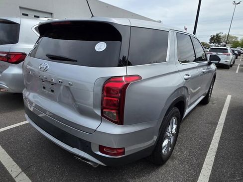 Used 2021 Hyundai Palisade SE image 3