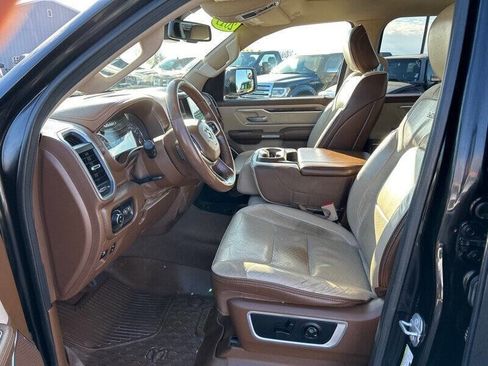 Used 2019 RAM 1500 Laramie image 10