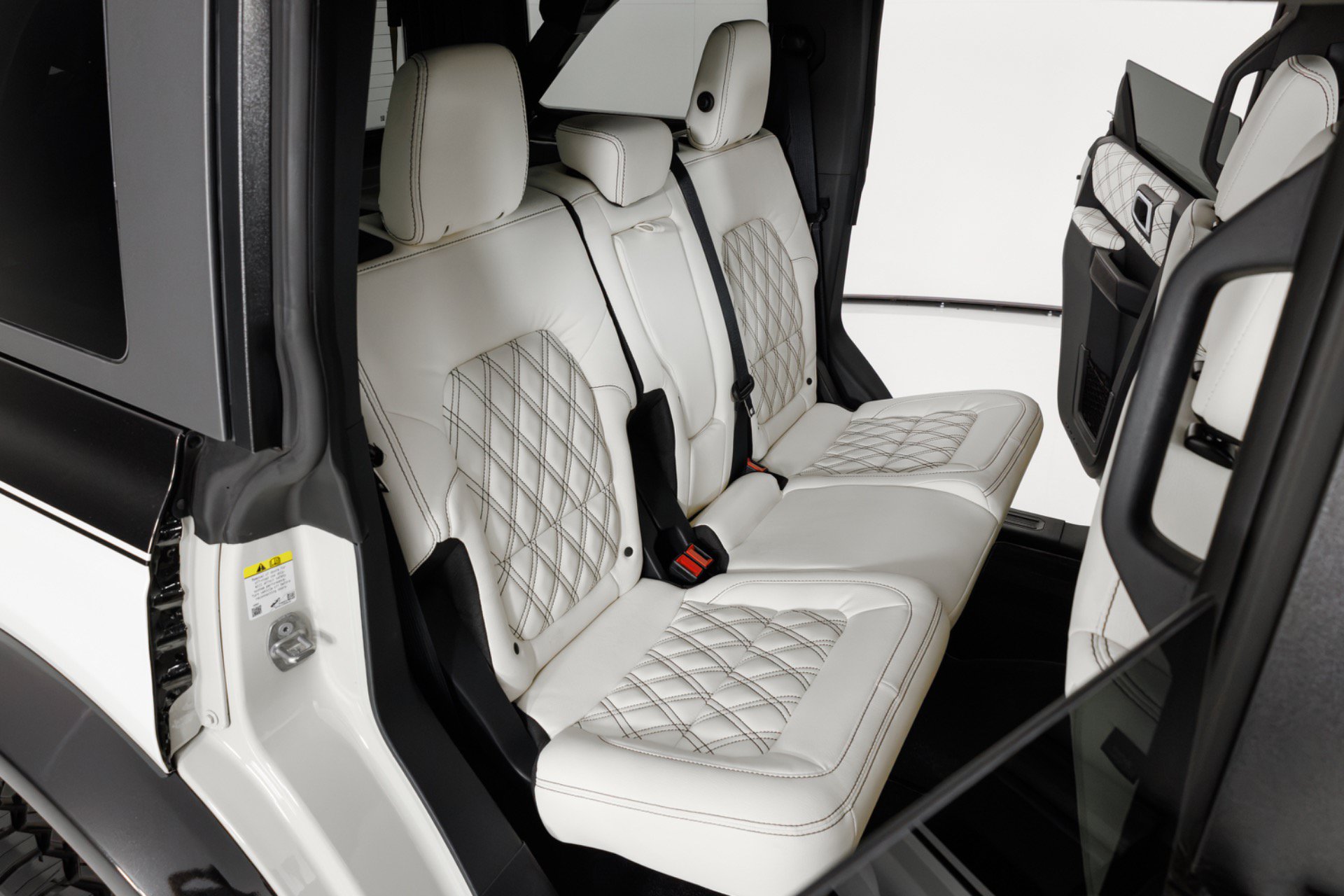 Used 2025 Ford Bronco Outer Banks AWD/4WD image 48