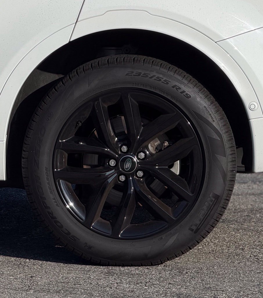 Used 2024 Land Rover Discovery Sport S AWD/4WD image 3