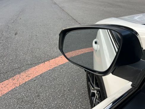 Used 2016 Toyota RAV4 SE image 11