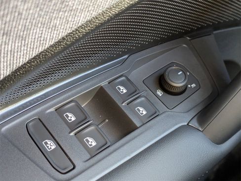 New 2026 Volkswagen Tiguan S image 23