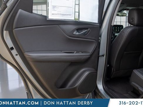 Used 2023 Chevrolet Blazer LT FWD image 23