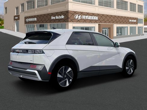 New 2026 Hyundai Ioniq 5 SE AWD/4WD image 8
