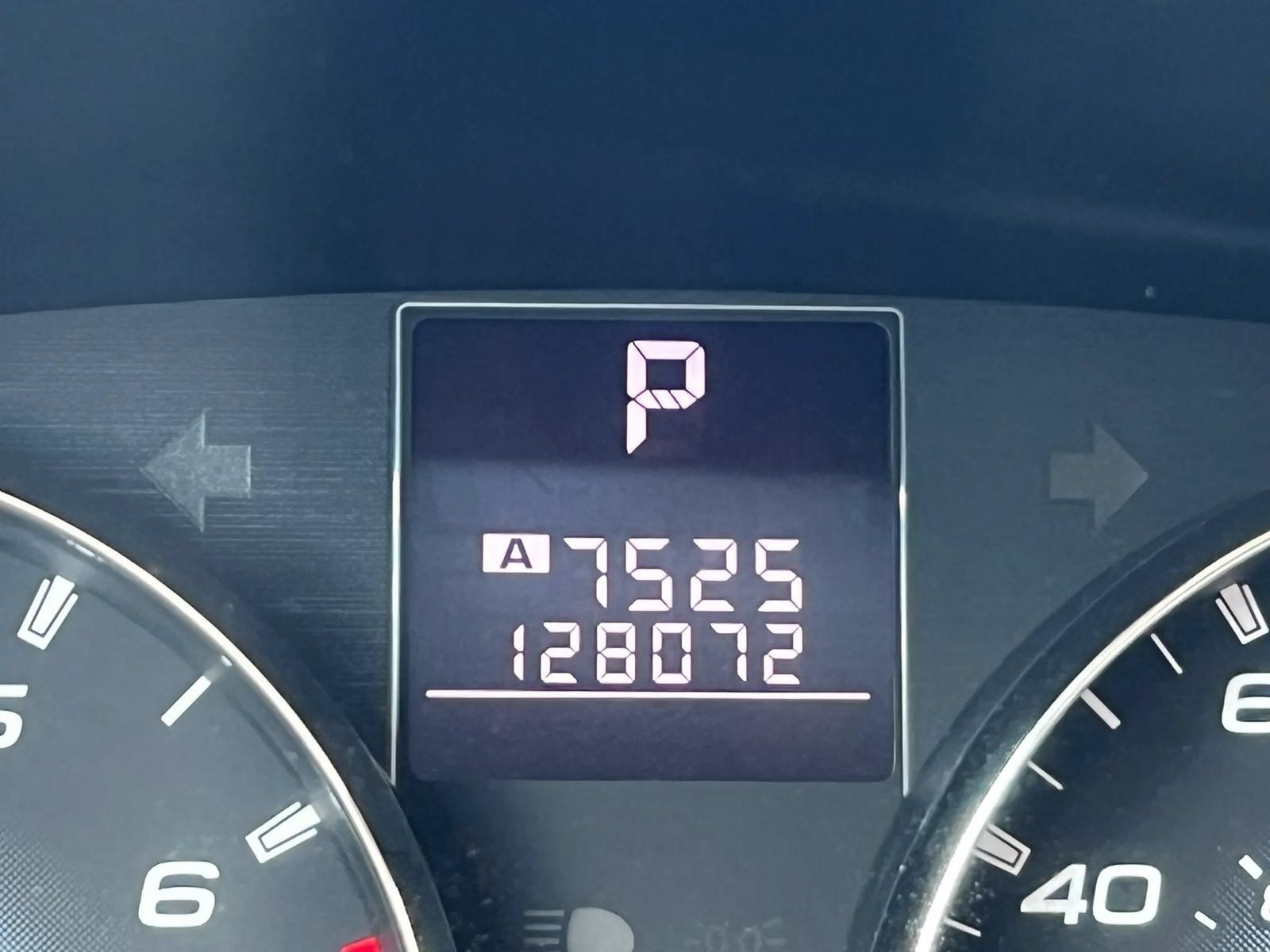 Used 2010 Subaru Outback 2.5i Limited AWD/4WD image 19