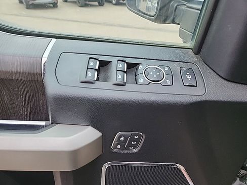 Used 2020 Ford F250 Lariat AWD/4WD image 35