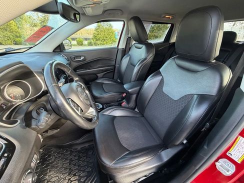 Used 2020 Jeep Compass Latitude image 11