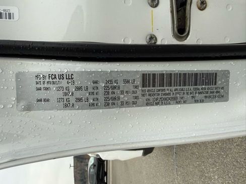 Used 2019 Jeep Cherokee Limited image 15