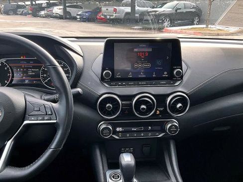 Certified 2021 Nissan Sentra SV image 7