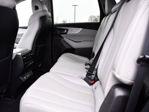 Used 2023 Acura MDX SH-AWD w/ Technology Package image 19