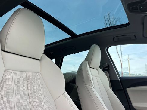 New 2025 Audi Q5 Premium Plus image 16