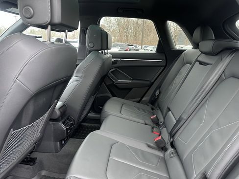 Certified 2025 Audi Q3 2.0T Premium w/ Convenience Package image 22