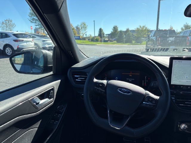 Used 2024 Ford Escape ST-Line w/ Tech Pack #1 AWD/4WD image 13