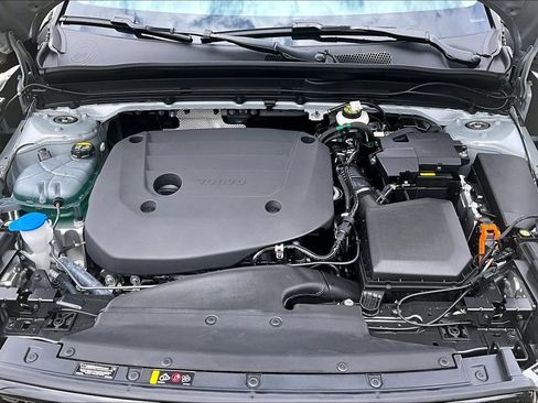 New 2026 Volvo XC40 B5 Core AWD/4WD image 26