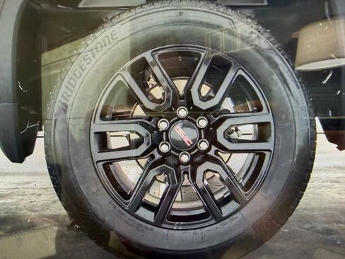 Used 2025 GMC Sierra 1500 Elevation AWD/4WD image 15