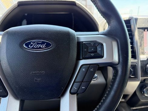 Used 2018 Ford F150 Lariat w/ Equipment Group 501A Mid AWD/4WD image 10