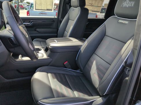 New 2026 GMC Sierra 2500 AT4X w/ AT4X AEV Edition AWD/4WD image 20