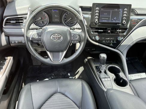 Used 2024 Toyota Camry SE FWD image 10