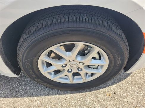 New 2026 Chrysler Voyager LX image 16