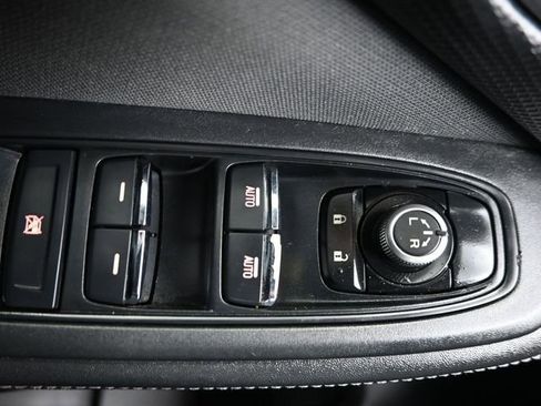 Used 2020 Subaru Forester Premium AWD/4WD image 32