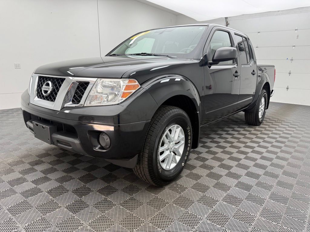 Used 2019 Nissan Frontier SV AWD/4WD image 2