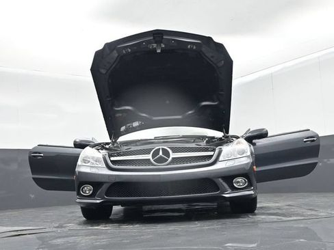 Used 2009 Mercedes-Benz SL 550 w/ Premium I Pkg image 70