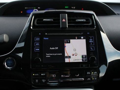 Used 2017 Toyota Prius Three image 15