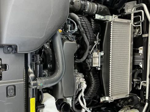 Certified 2024 Subaru Ascent Touring image 9