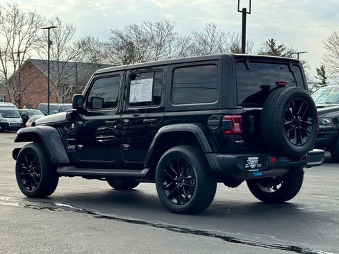 Used 2023 Jeep Wrangler Unlimited Sahara w/ Cold Weather Group image 5