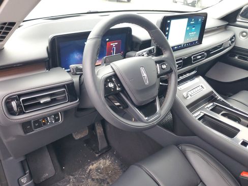 New 2026 Lincoln Aviator Reserve image 13