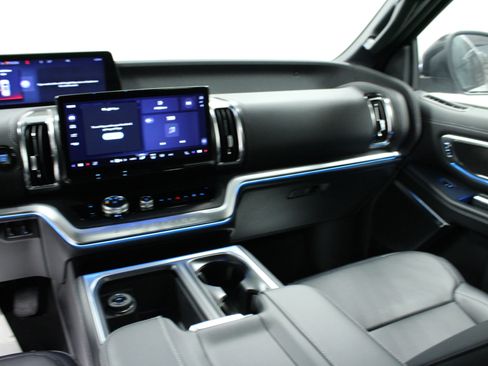 New 2026 Ford Expedition Platinum w/ Stealth Appearance Package image 20