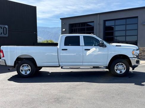 Used 2024 RAM 3500 Tradesman w/ Chrome Appearance Group AWD/4WD image 3