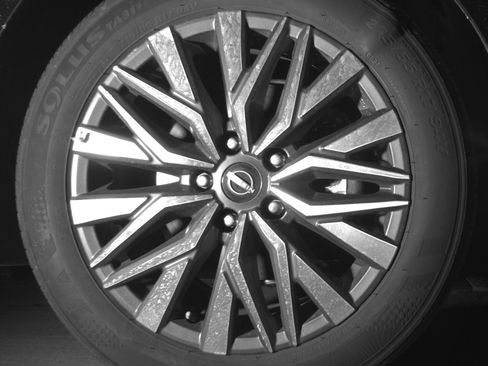 Used 2025 Nissan Altima 2.5 SV FWD image 13