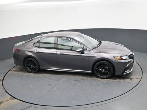 Used 2024 Toyota Camry XSE image 28